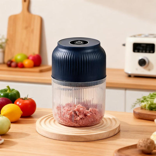 Electric Garlic Chopper, 4 Sharp Blades,Portable Veggie Chopper, 300ML Garlic Grinder Masher Onion Chopper, Blender to Vegetable, Cordless Food Processor for Ginger, Chili, Fruit, Meat, Spices, Beans, Etc